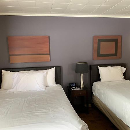 The Triangle Motel Alma Екстер'єр фото